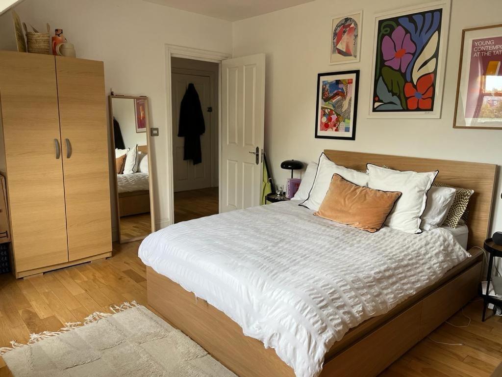 2 Bedroom Top Floor Flat, West Dulwich Free Street Parking London Kültér fotó
